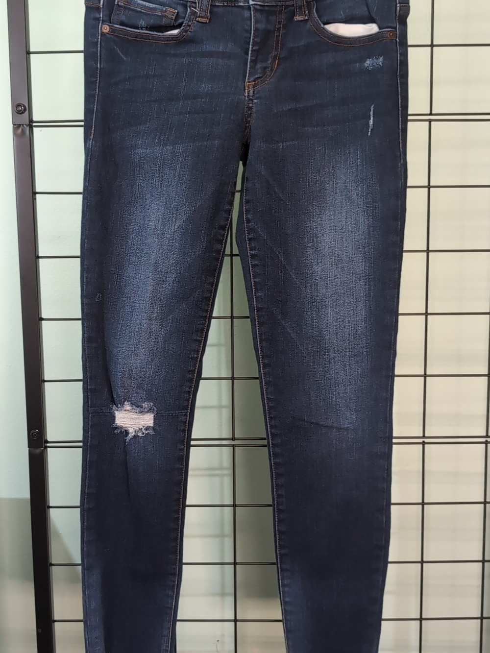 SP Black Label Size 26 Distressed Skinny Jeans Dark Wash 13.5x27